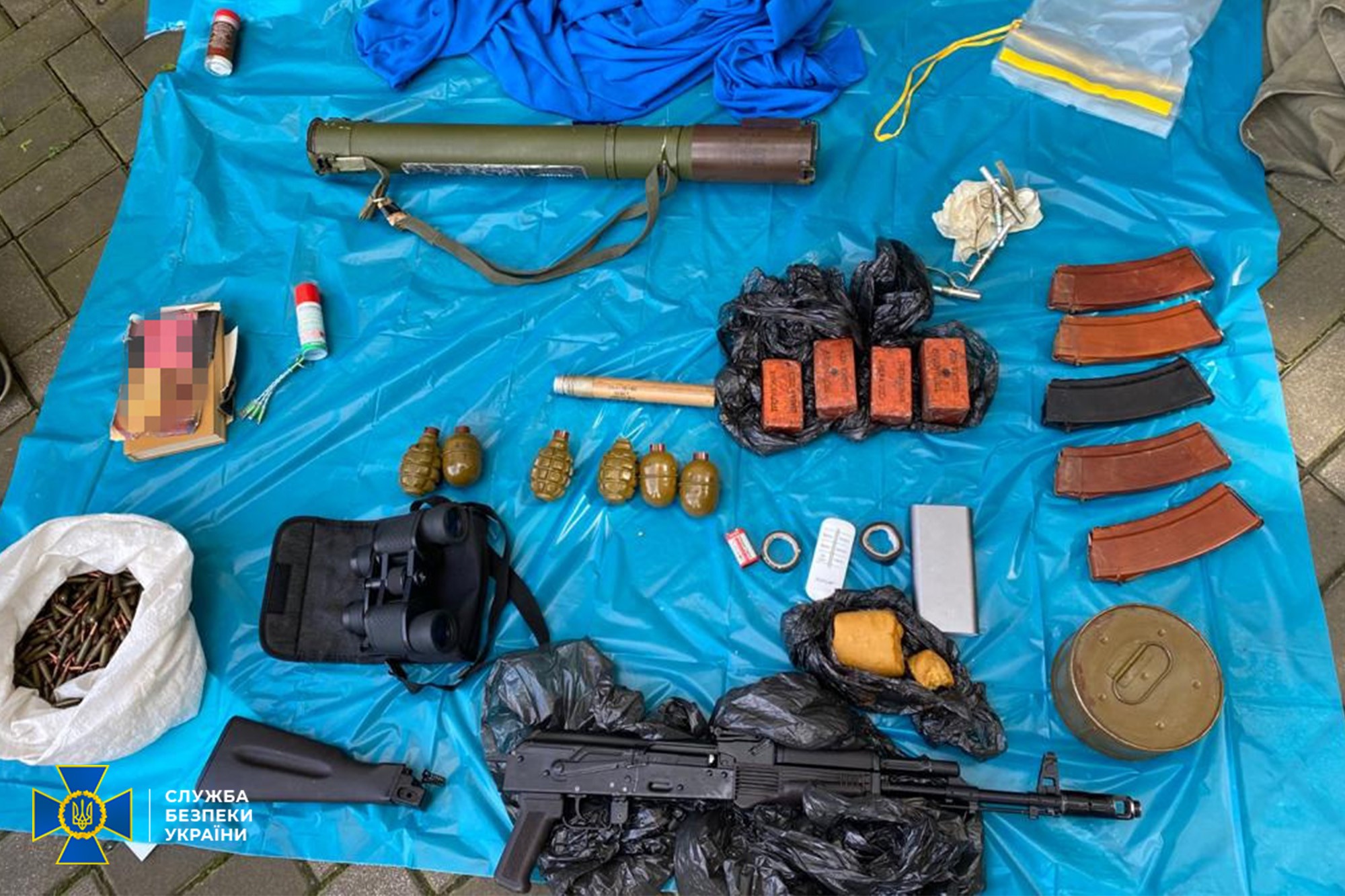 СБУ нашла схрон боеприпасов в центре Киева. Фото: СБУ
