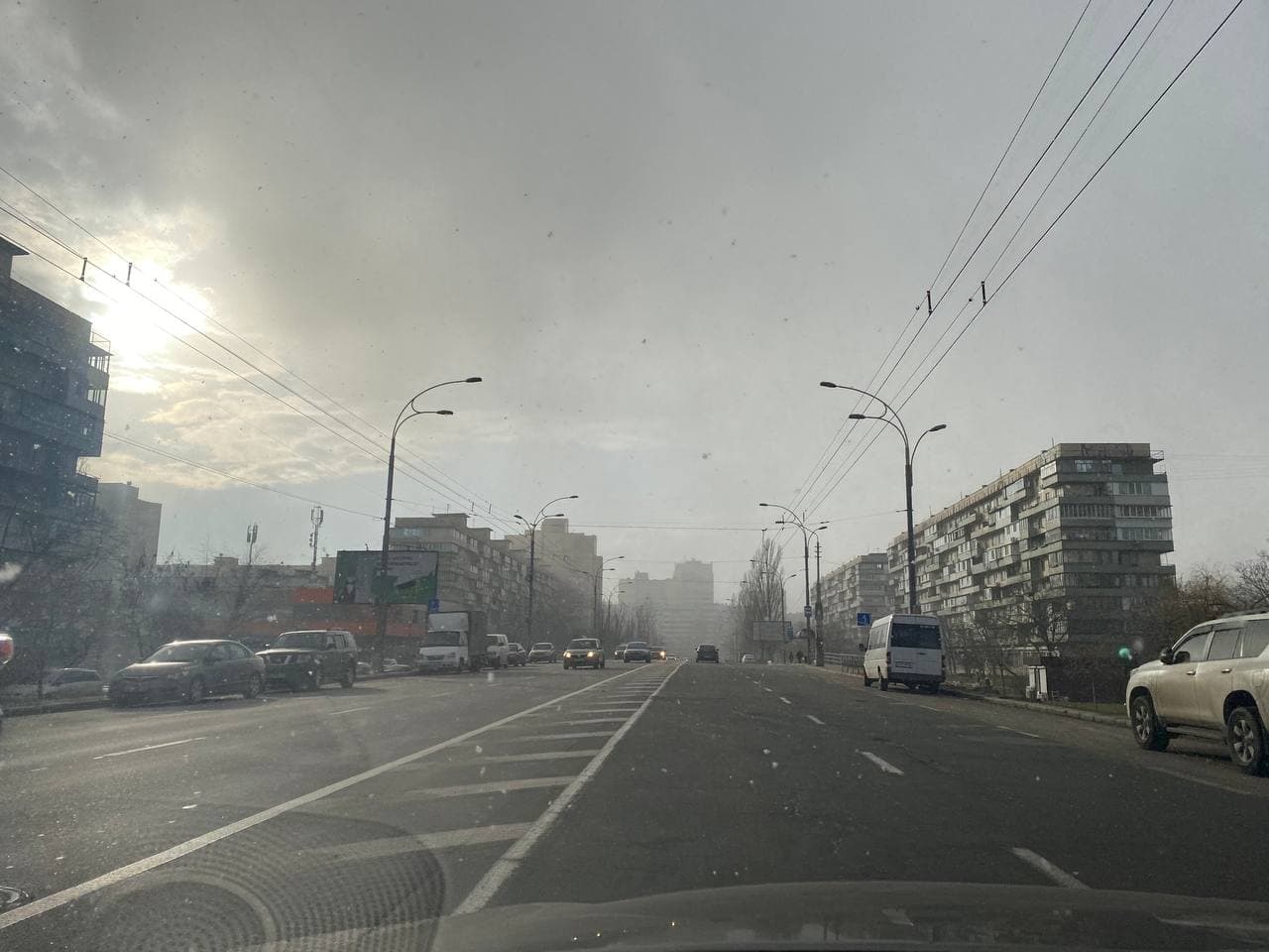 В Киеве пошел снег. Фото: Страна 